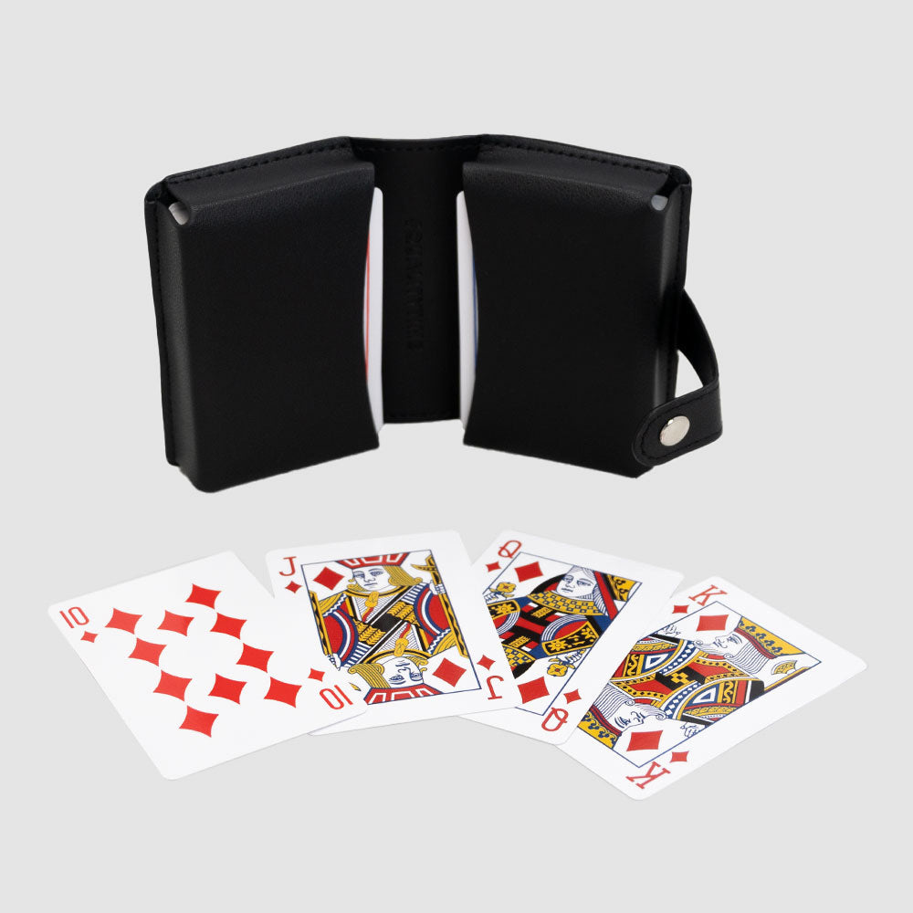
                  
                    Juego De Naipes Estuche PU Wayu
                  
                
