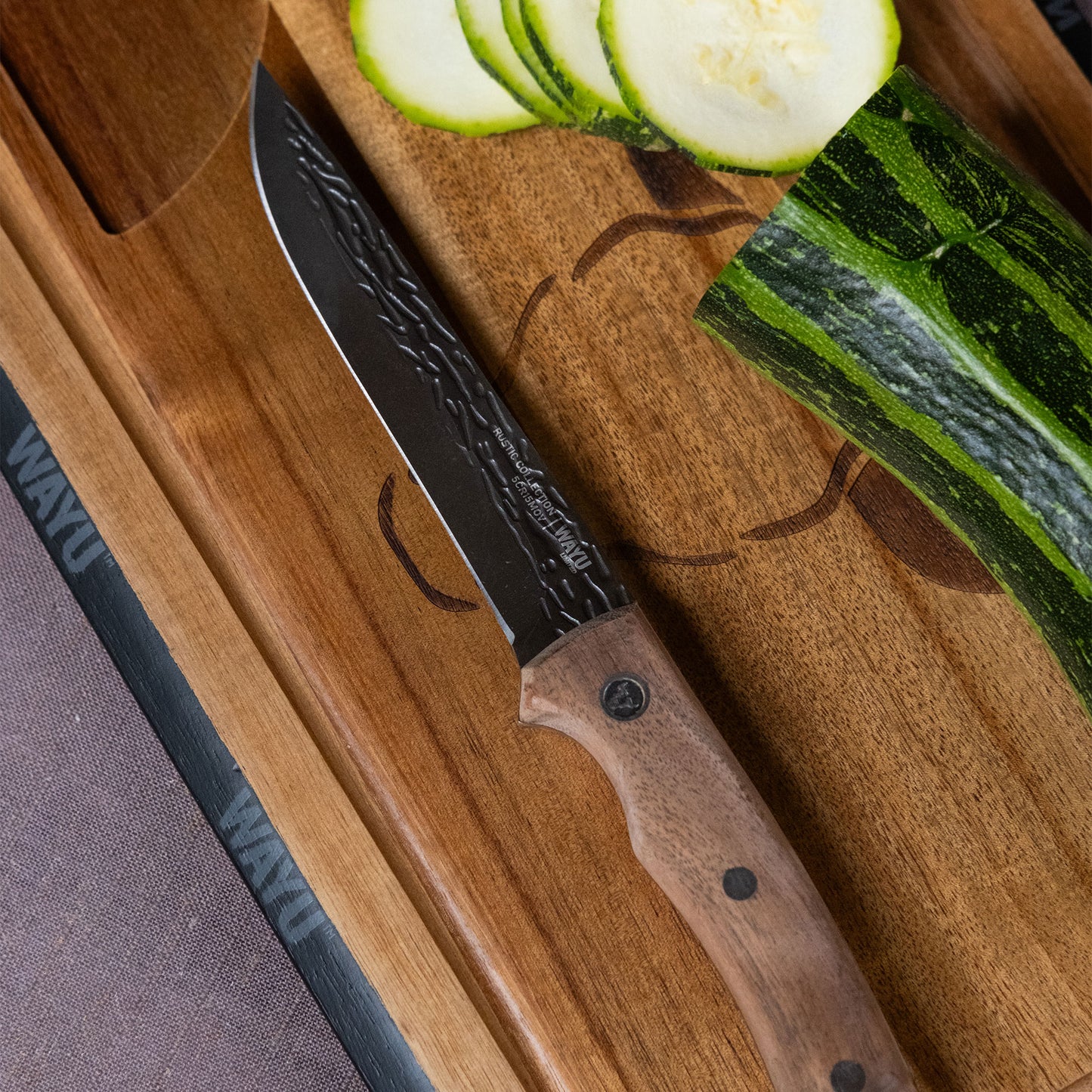 
                  
                    Cuchillo Utility Con Funda Rustic Collection Wayu
                  
                
