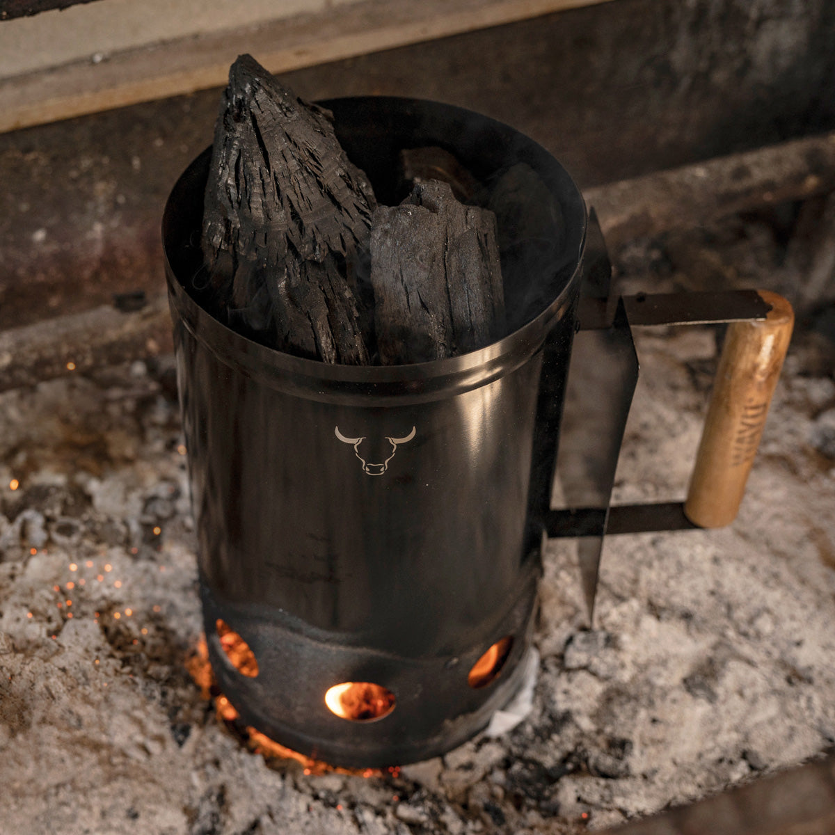 
                  
                    Chimenea / Iniciador Carbón Wayu
                  
                